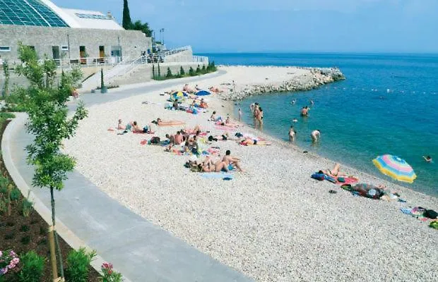 Laurel Rijeka